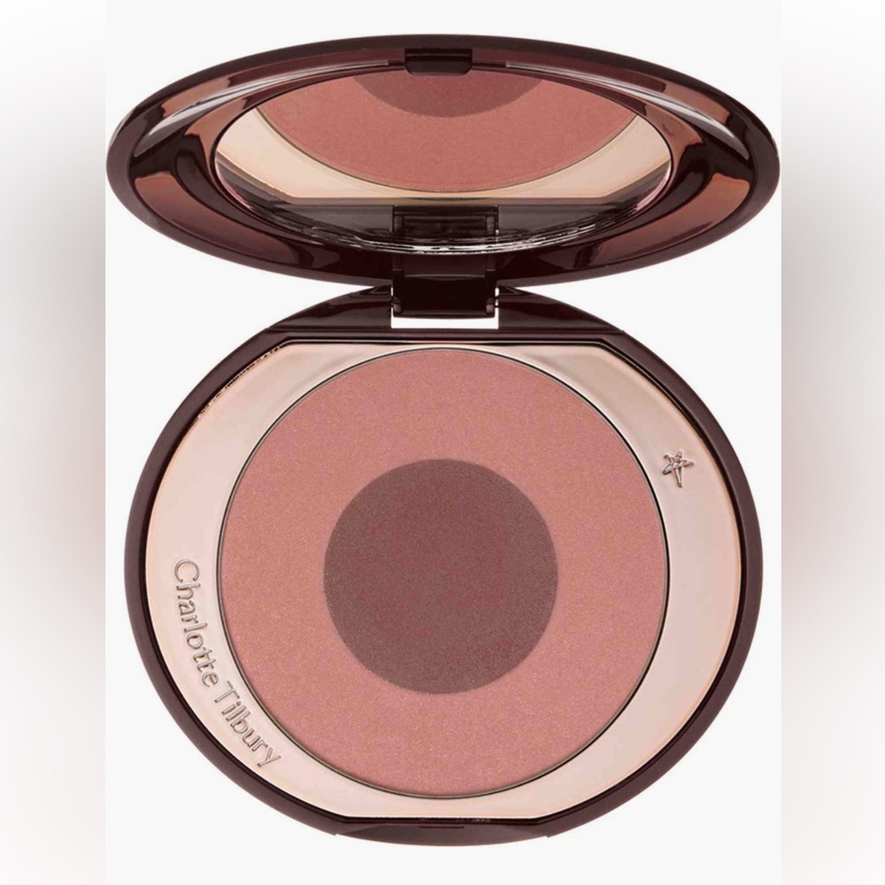 CHARLOTTE TILBURY Cheek to Chic Blush